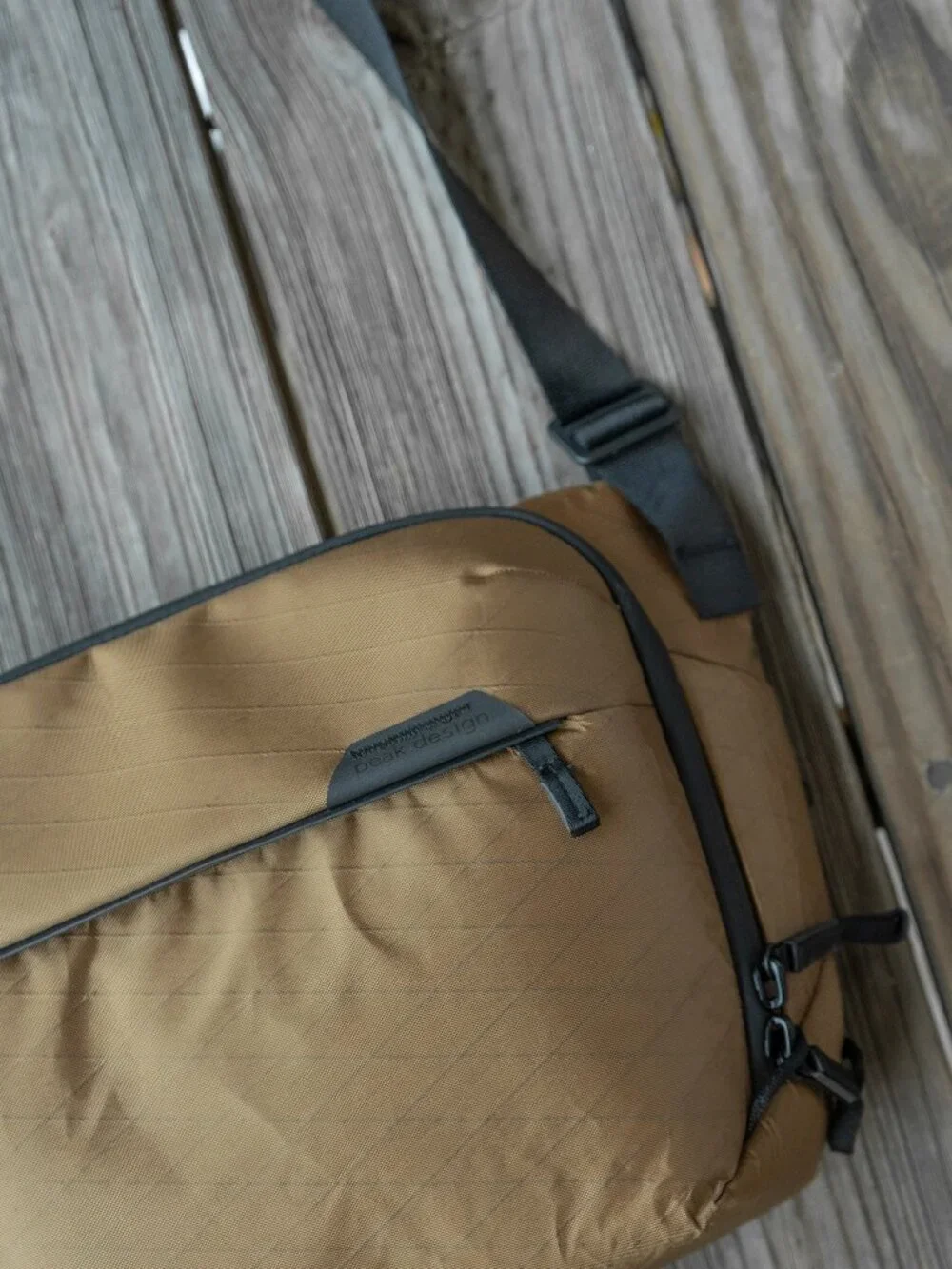 Peak Design Camera Bag Everyday Sling V2 6L Coyote X-Pac Adjustable Strap